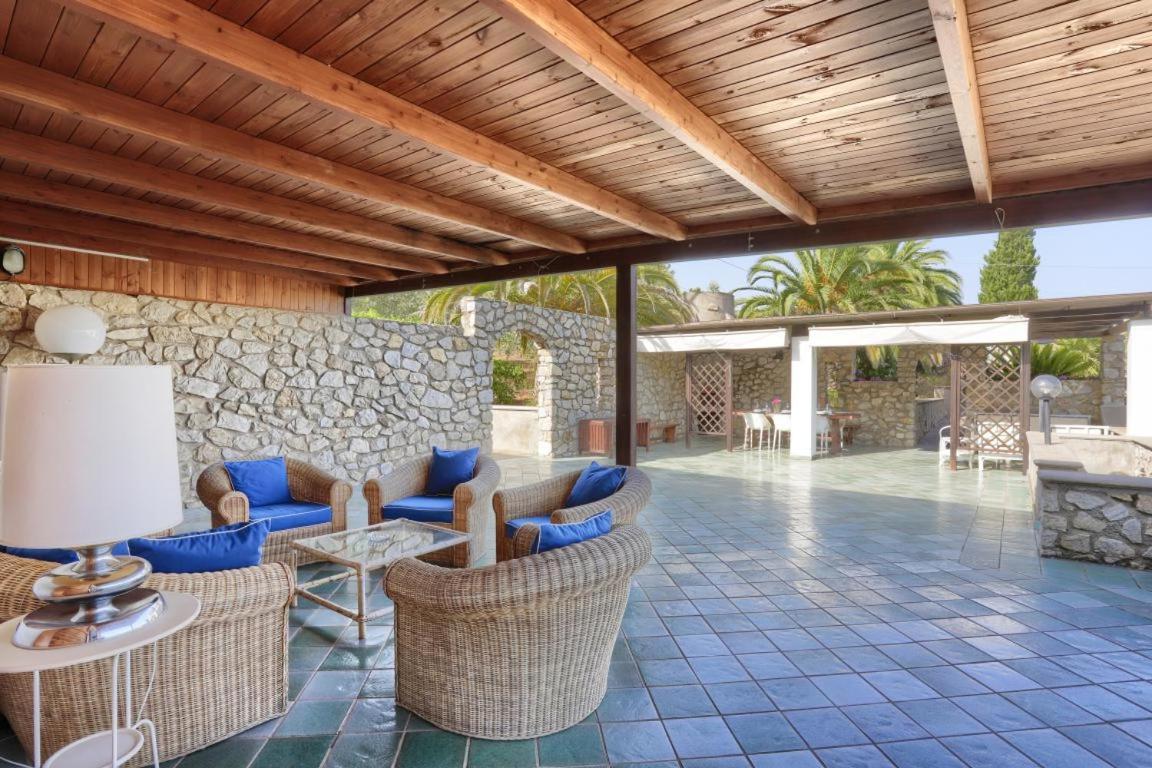 Residence Les Oliviers Porto Azzurro Eksteriør bilde