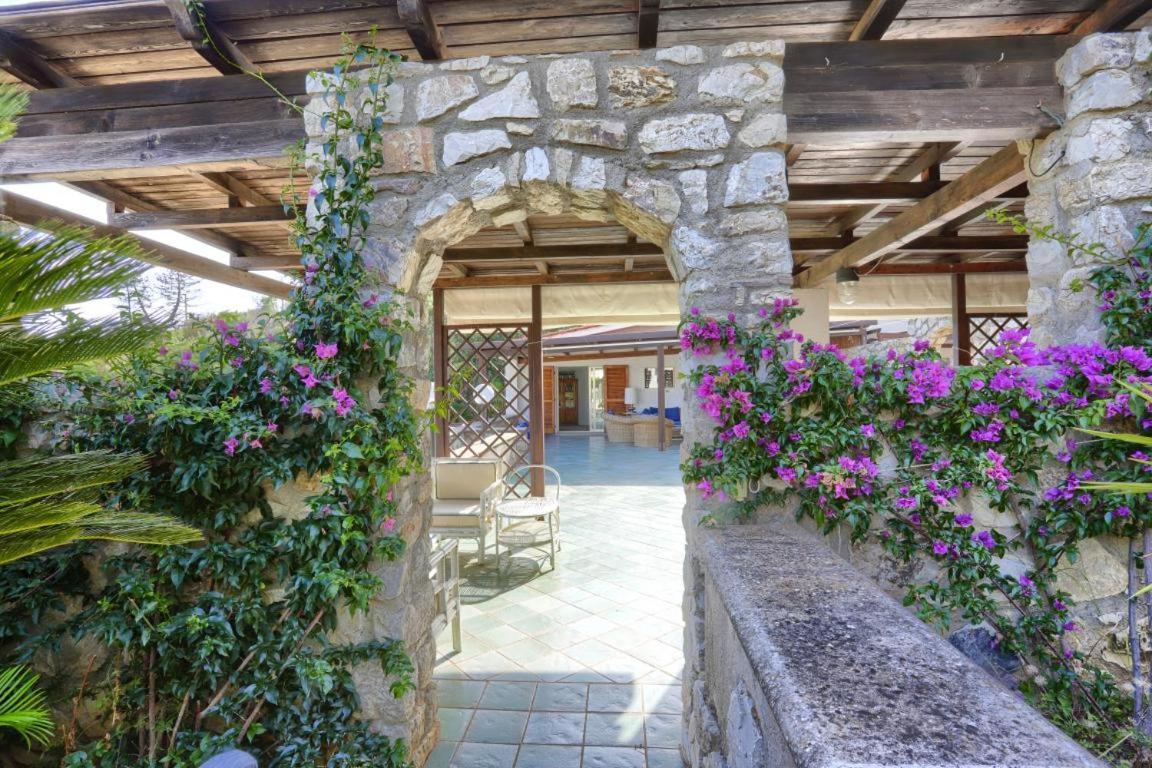 Residence Les Oliviers Porto Azzurro Eksteriør bilde